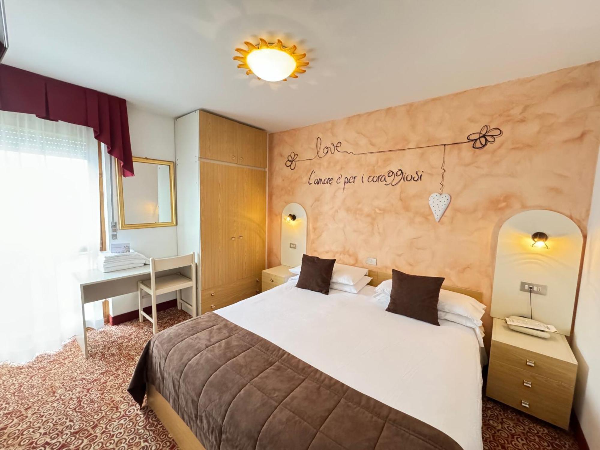 Hotel Europa San Martino Di Castrozza Δωμάτιο φωτογραφία