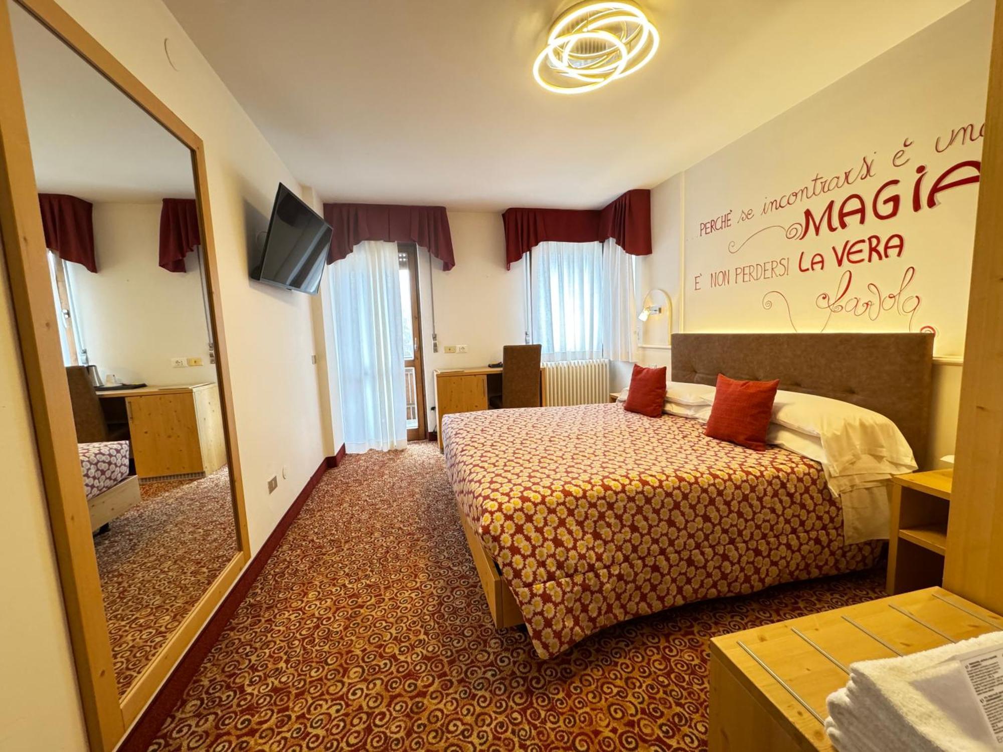 Hotel Europa San Martino Di Castrozza Εξωτερικό φωτογραφία